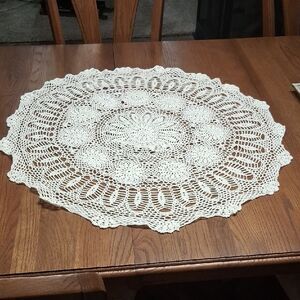 Beautiul Crocheted White Lace Round Table Mat Or Centerpiece Mat.